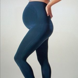 Worn once maternity / postpartum leggings